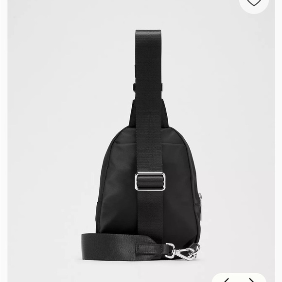 Lululemon everywhere sling Black Crossbody Bag NWT - Picture 10 of 10
